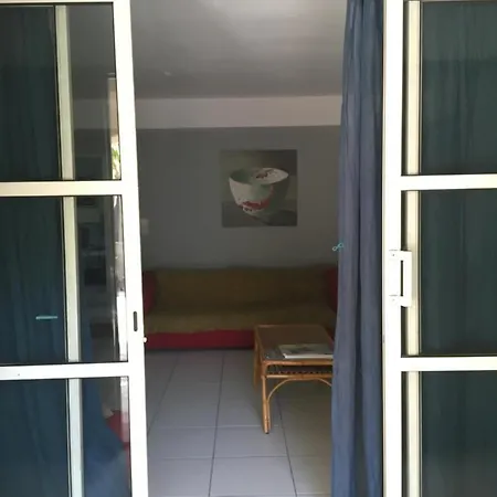 2 Calmes 公寓 Fréjus